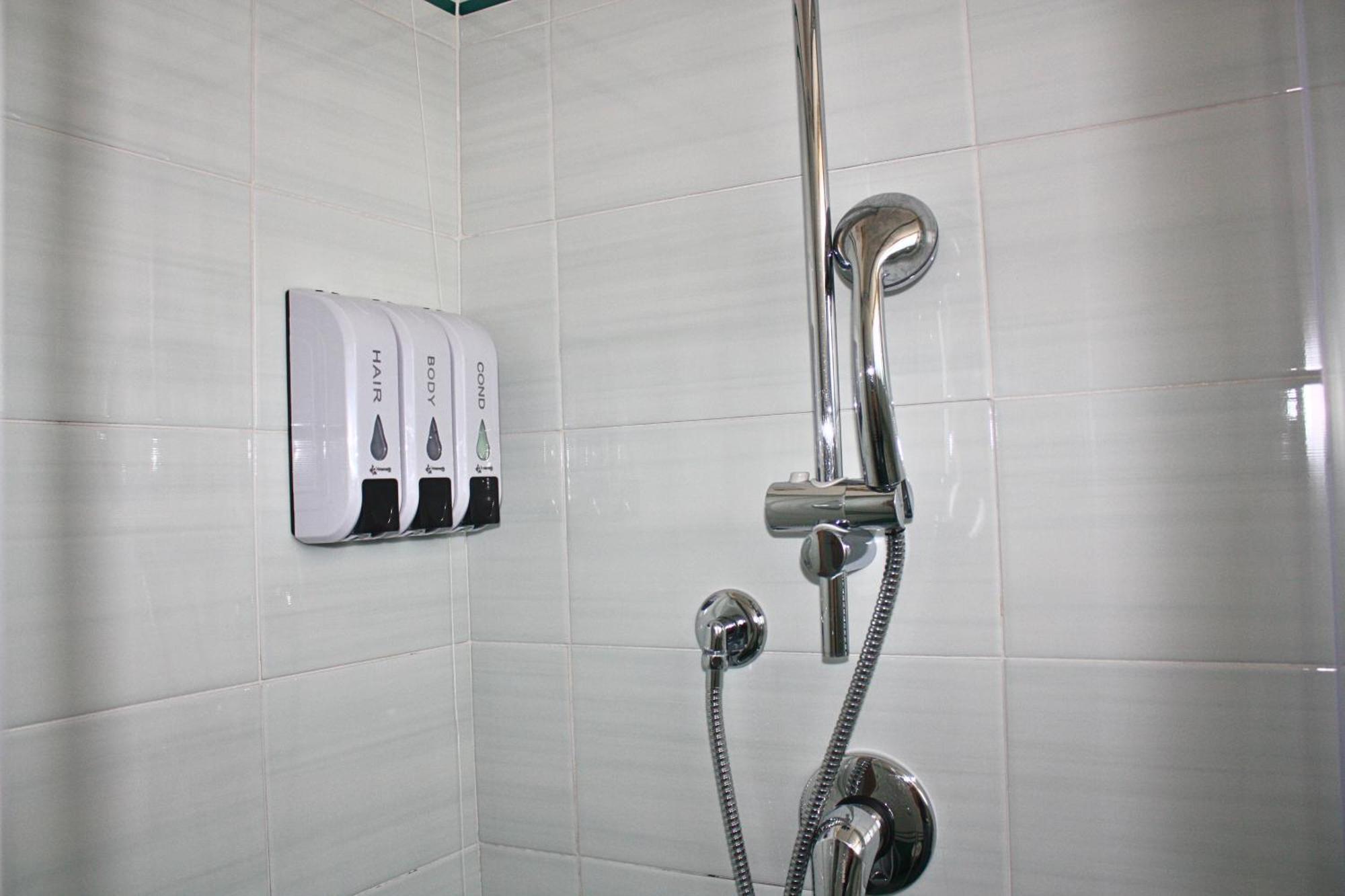 Sigis Hotel Фьюмичино Экстерьер фото