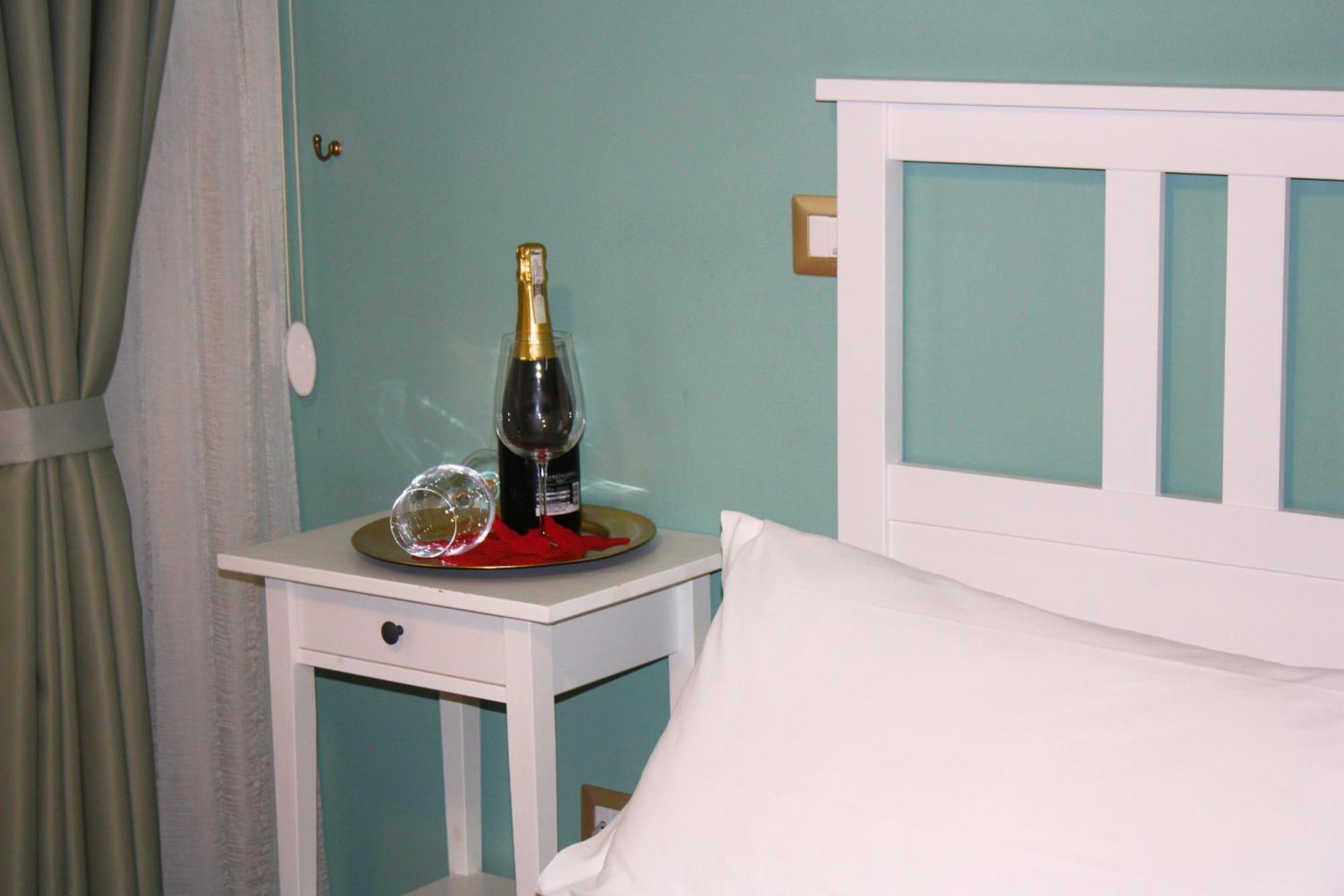Sigis Hotel Фьюмичино Экстерьер фото