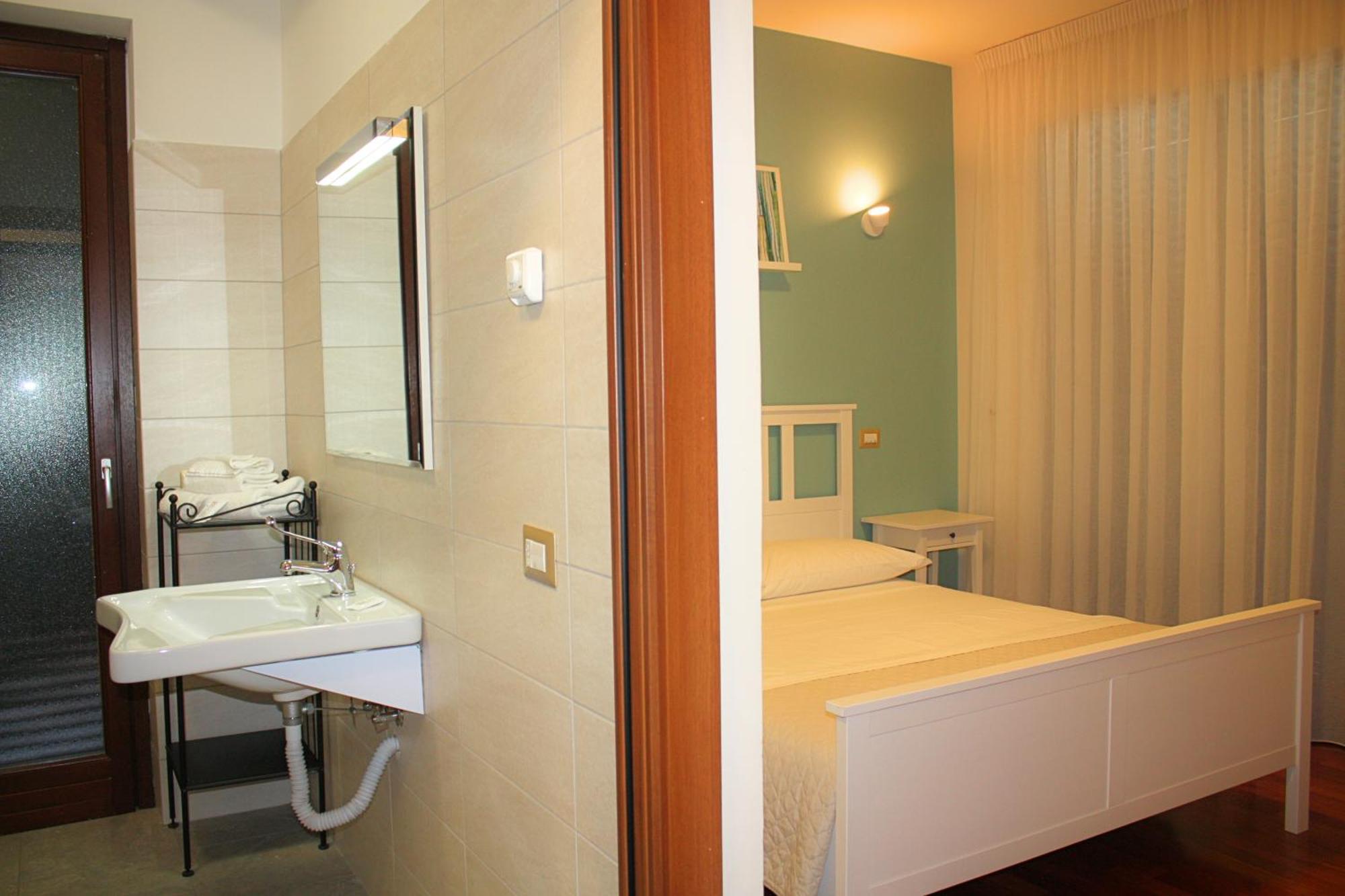 Sigis Hotel Фьюмичино Экстерьер фото